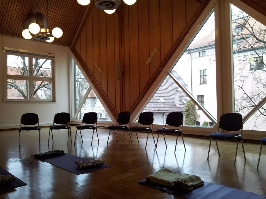 Comparativa: Hatha vs. Vinyasa Yoga